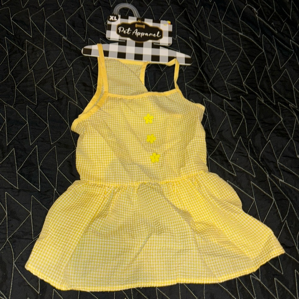 New NWT woof pet apparel yellow sun dress xl fits dogs 19-20” length 26” girth